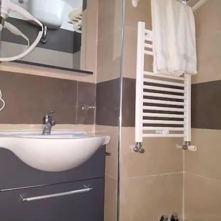 Apartcity فندق مبيت وإفطار نابولي