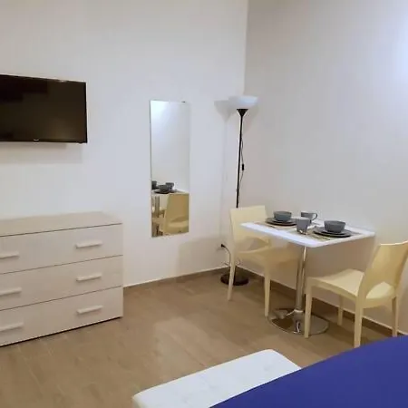 Apartcity 2* نابولي