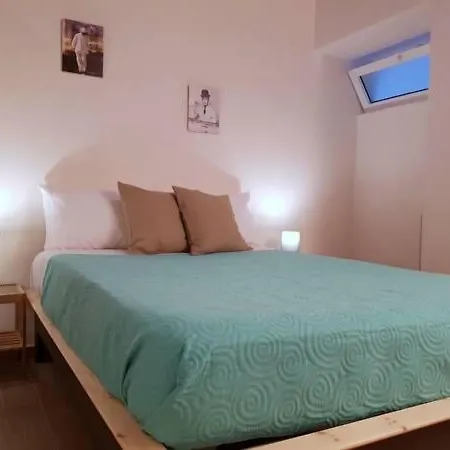 Apartcity 2* نابولي